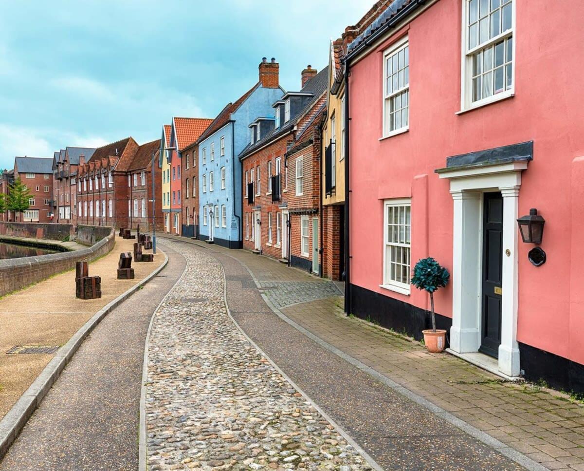 Apartment Stylish Quayside With River View Norwich